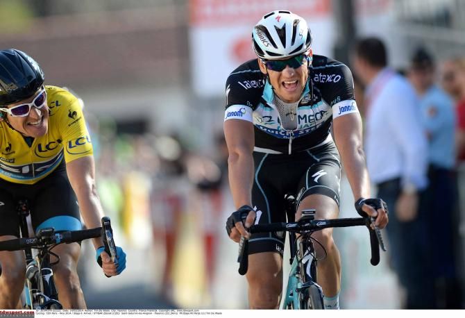 Zdenek Stybar (Omega Pharma-QuickStep) beats Geraint Thomas (Sky) to 3rd on stage 6 of Paris-Nice.
