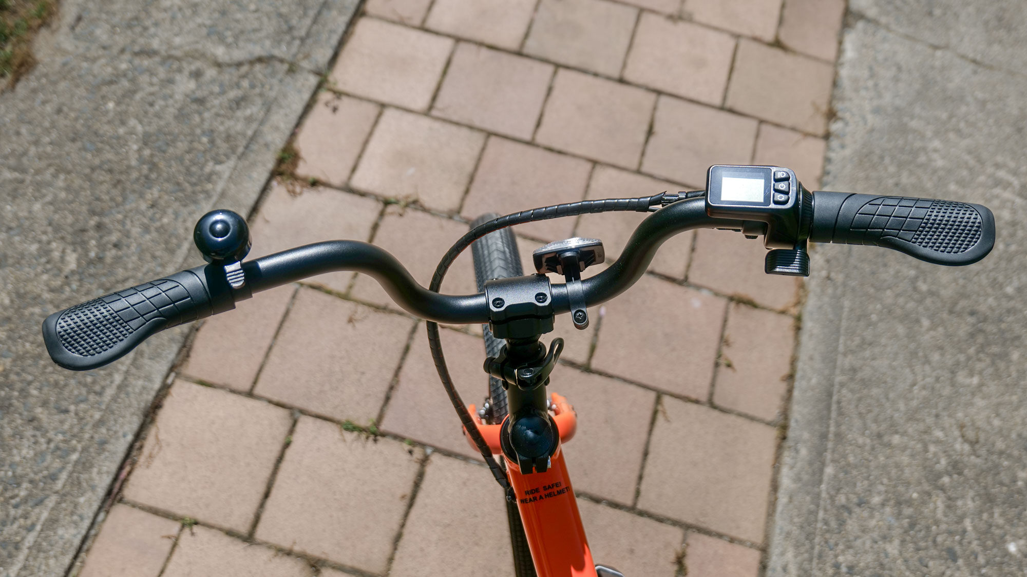 JackRabbit OG2 Pro handlebars closeup.