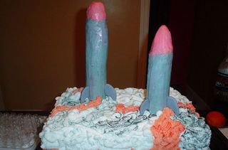 One woman's struggle to reuse a penis-shaped cake tin : r/funny