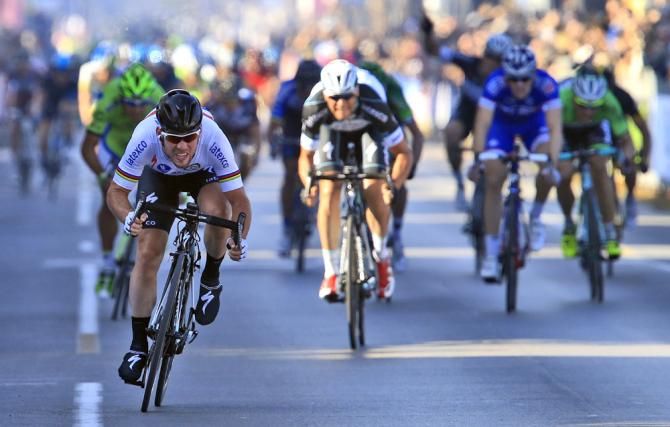 Mark Cavendish (Omega Pharma-QuickStep) rockets to victory in the penultimate stage at Tirreno-Adriatico