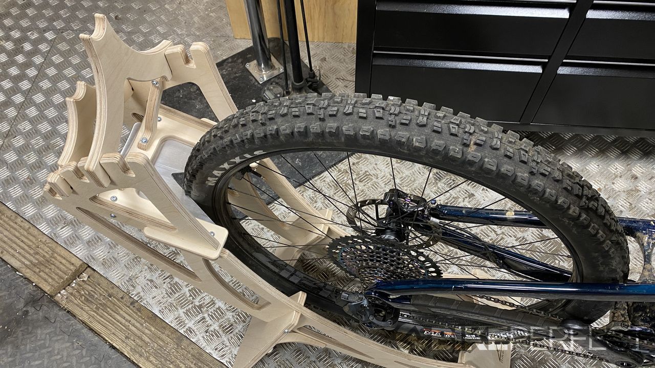 Bikestow Up review