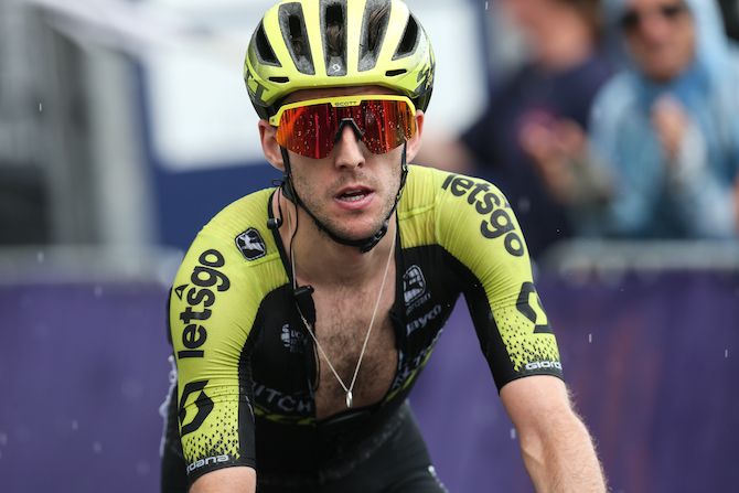 The rain starts to fall as Simon Yates (Mitchelton-Scott) finishes stage 2 of the 2020 Herald Sun Tour at Falls Creek almost six minutes down on the day’s winner