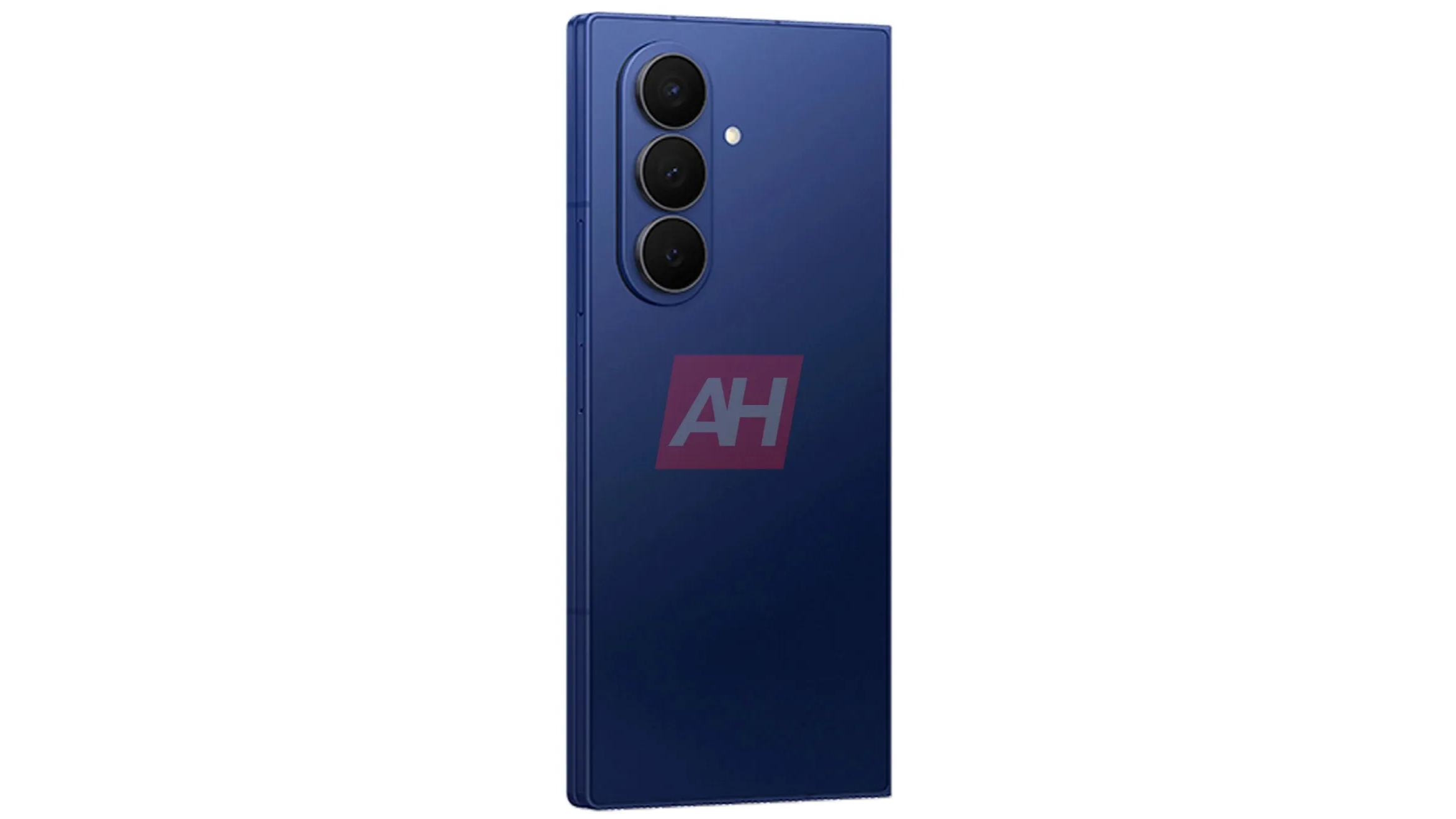 A leaked image of the Samsung Galaxy Z Fold 7