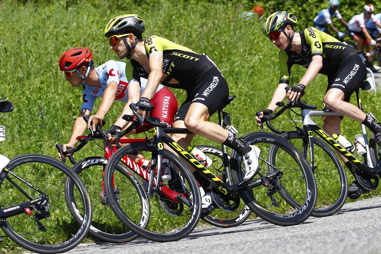 Simon Yates (Mitchelton-Scott) in the peloton