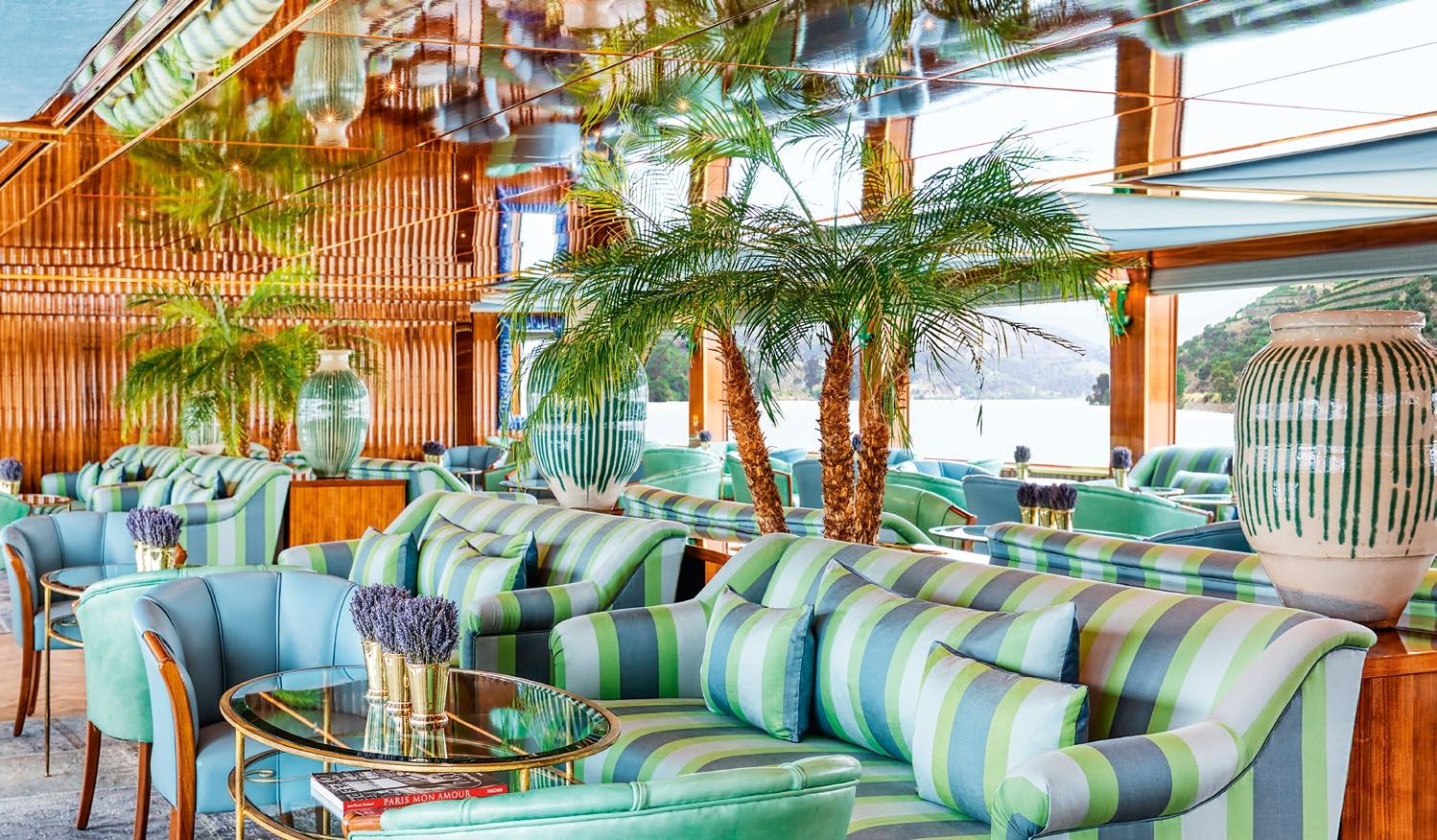 The Champagne Bar on the SS Bon Voyage