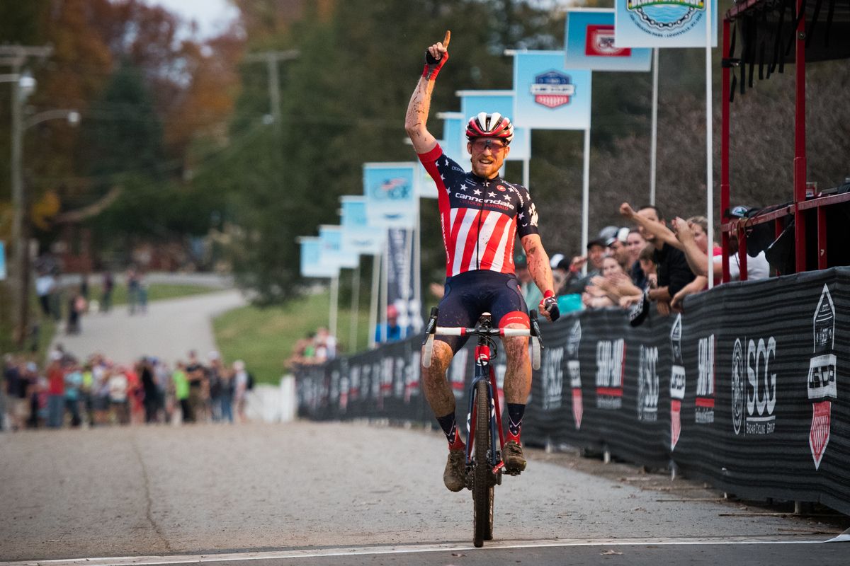 Stephen Hyde (Cannondale Cyclocrossworld) celebrates his win