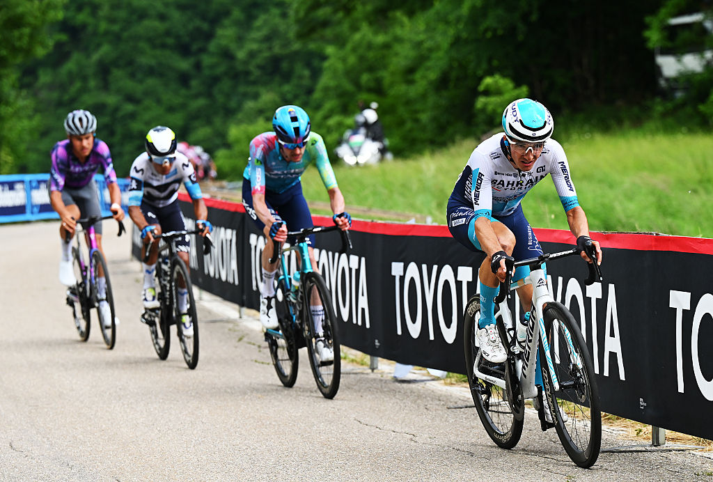 Pello Bilbao leads day's break on stage 11 Giro d'Italia 2025
