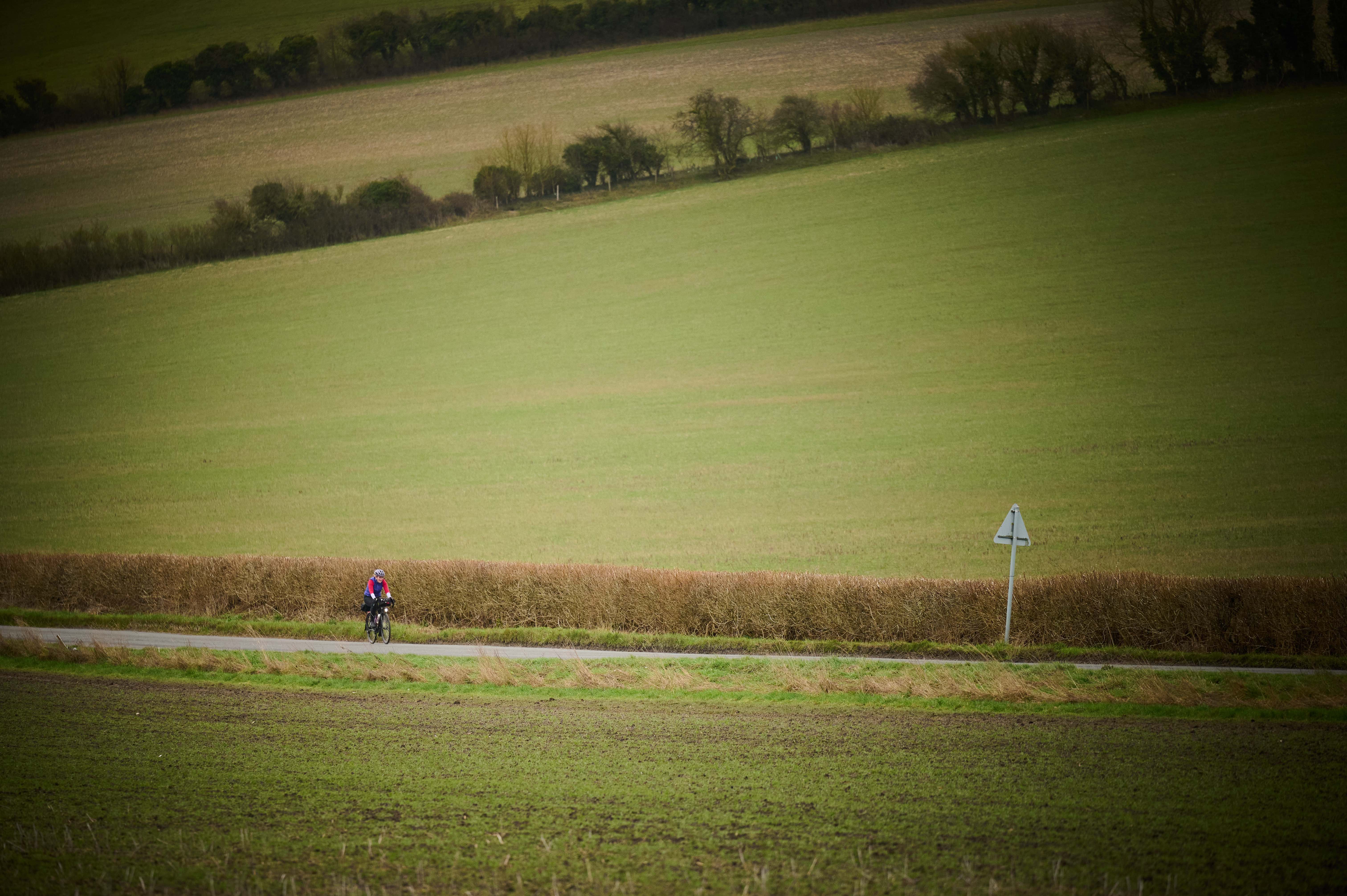 Riding image giving the impression of big distances