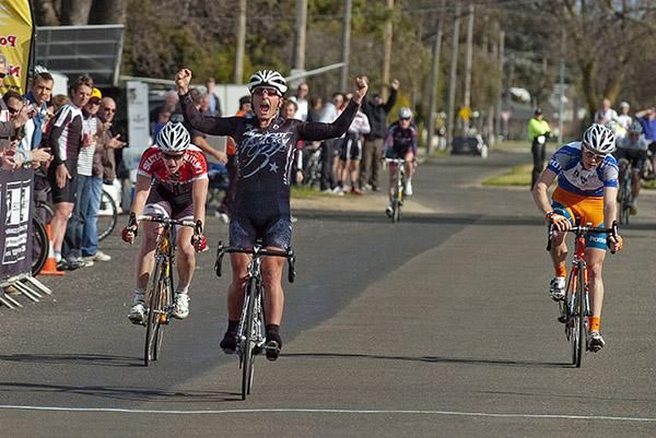 Alexander Ray (Pure Bike Racing) from New Zealand takes out stage seven of the tour in Bairnsdale.