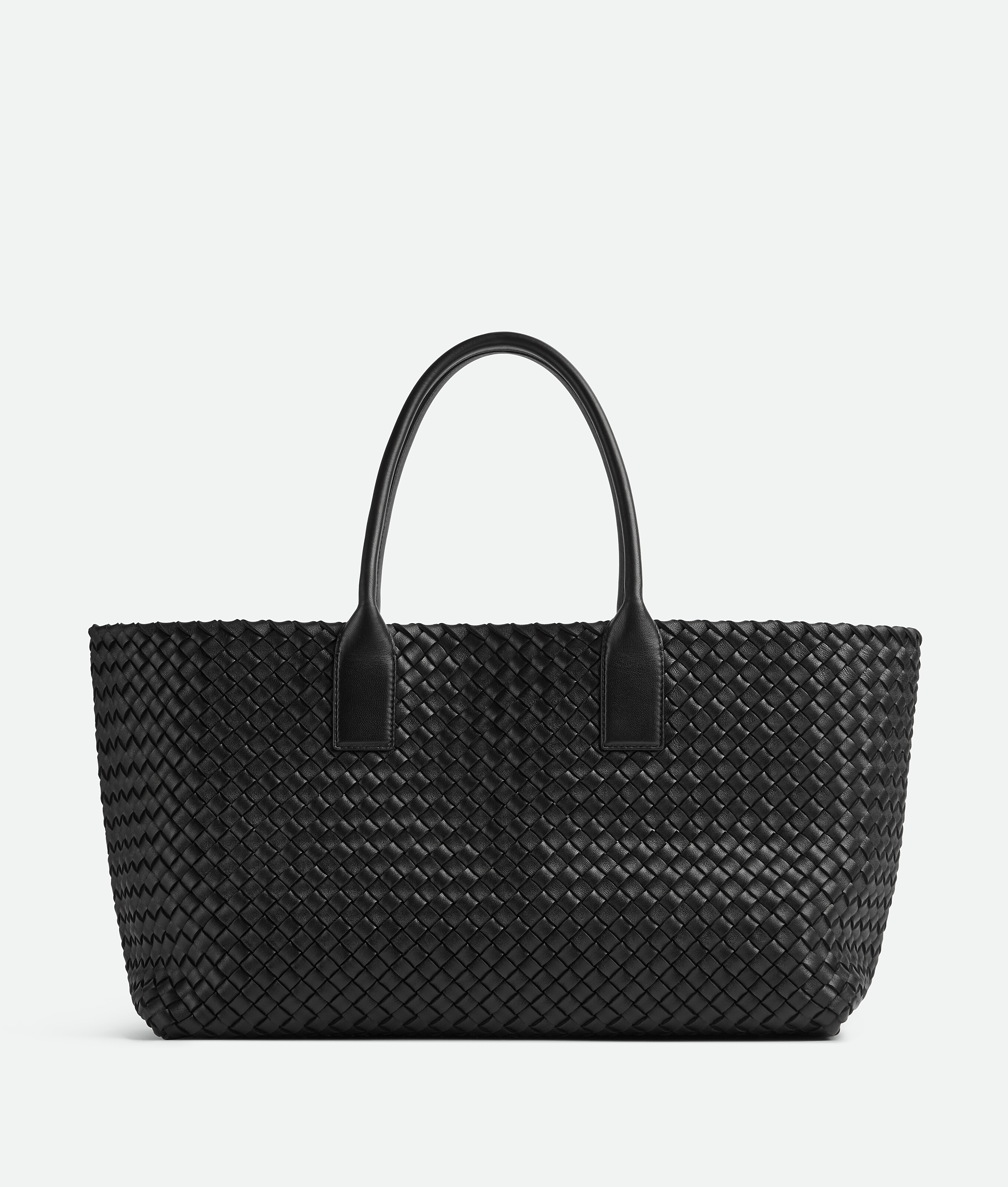 Cabat in Black