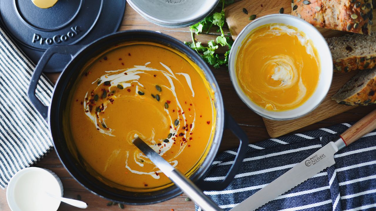 ProCook cast iron casserole containing tomato soup