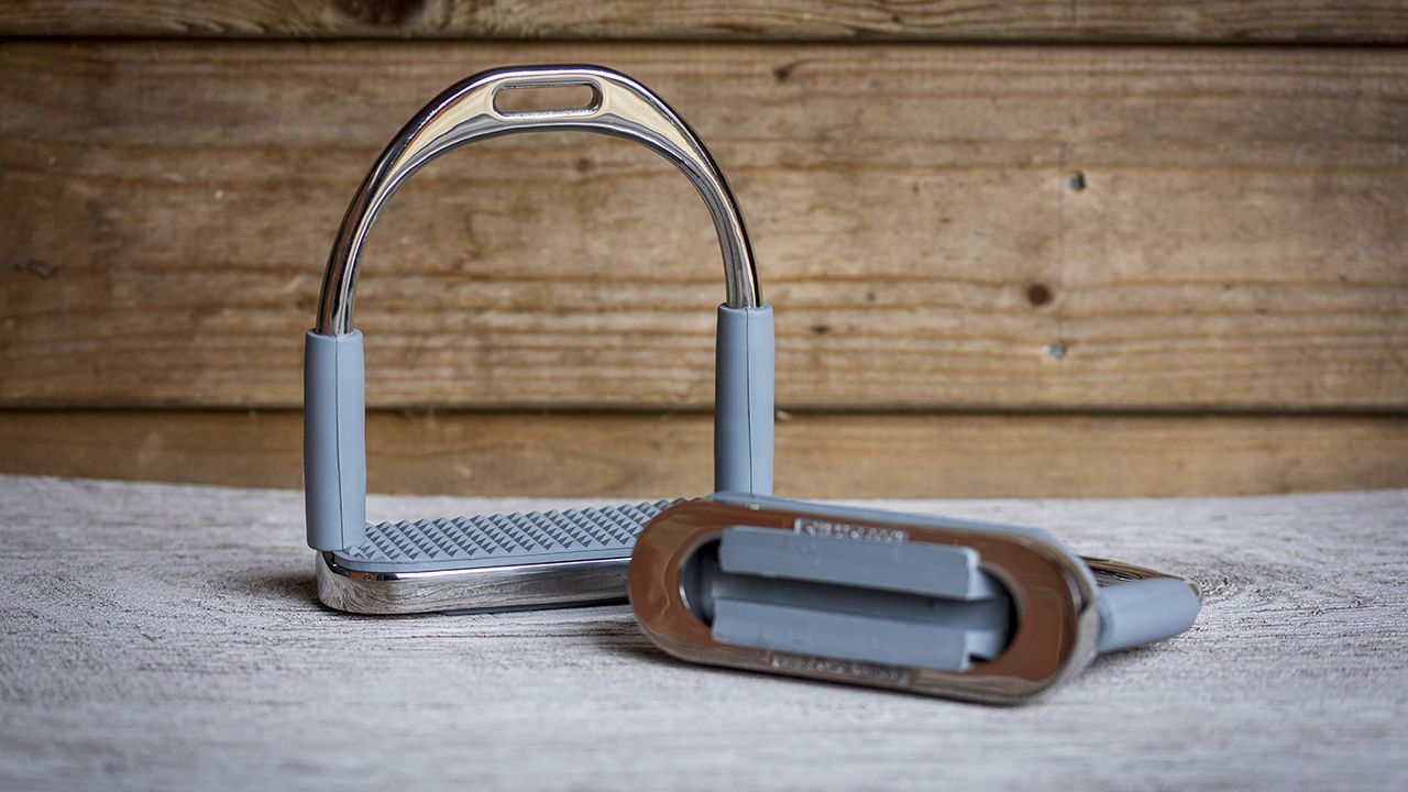 Silk Steel Flexbalance safety stirrups review