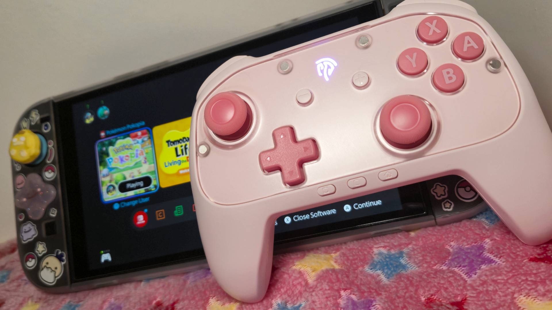 Photo of the EasySMX S10 Lite sitting infront of a Nintendo Switch 2.