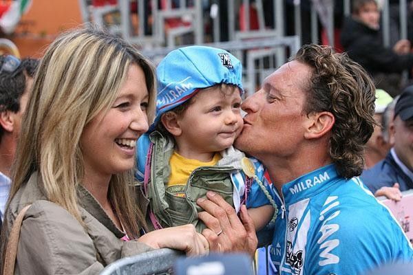 Alberto Ongarato kisses the baby. Perhaps training for a job in politics?