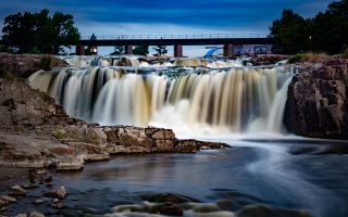 Waterfall in Falls Park, Sioux Falls