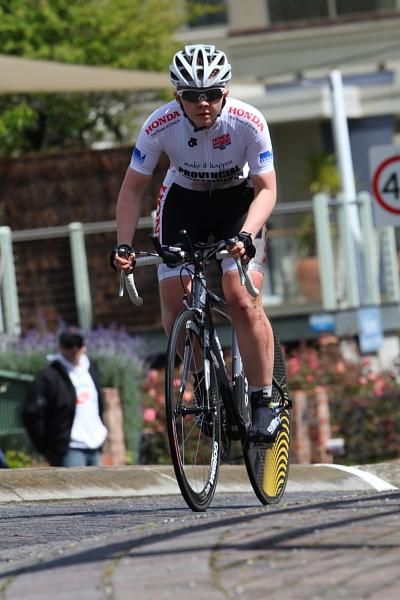 Miranda Laidlaw (Tour Challengers) was leading the young rider competition, but failed to finish after a crash on the course