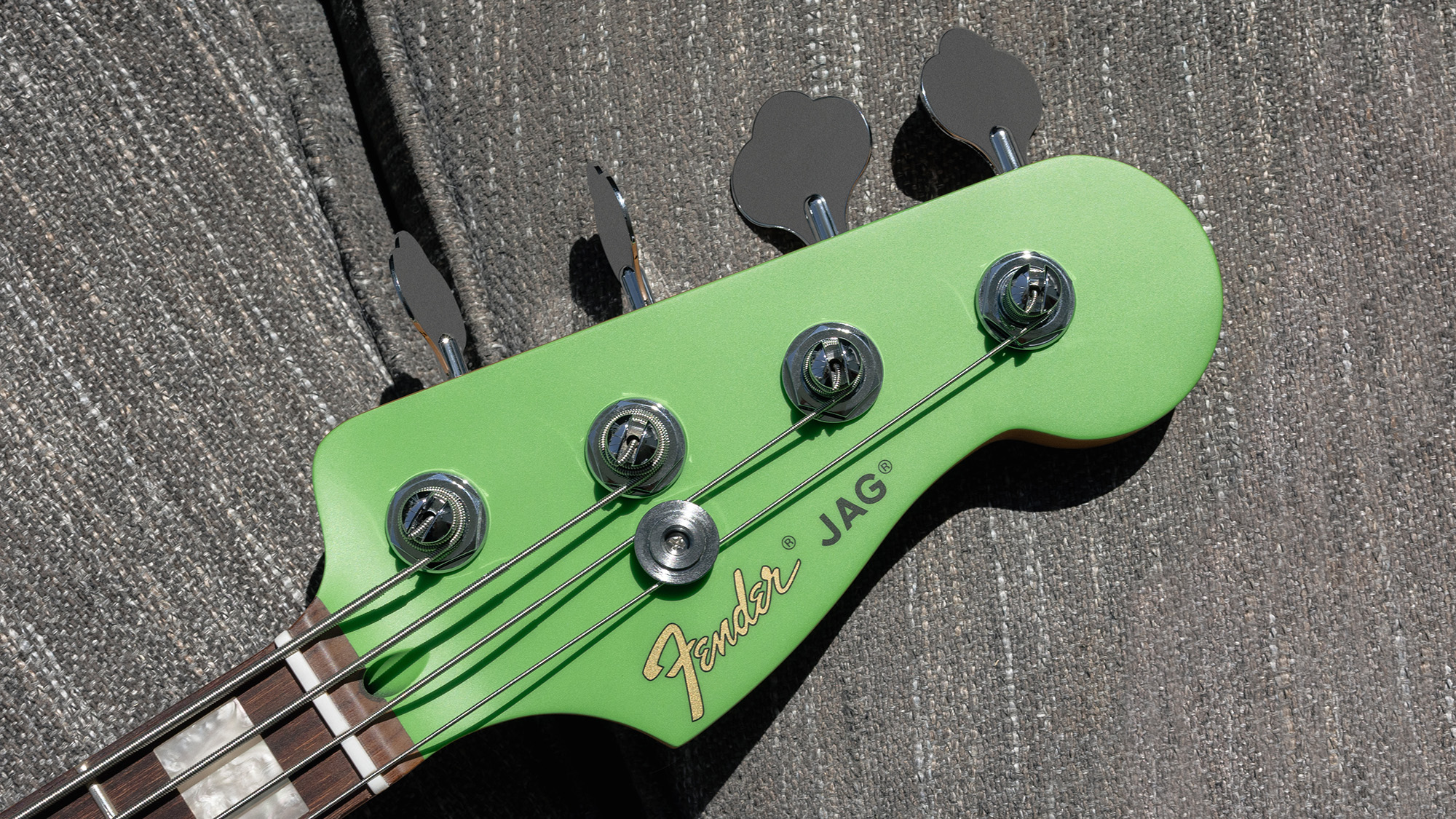 Fender Mark Hoppus Stoned Fruit Jaguar Bass