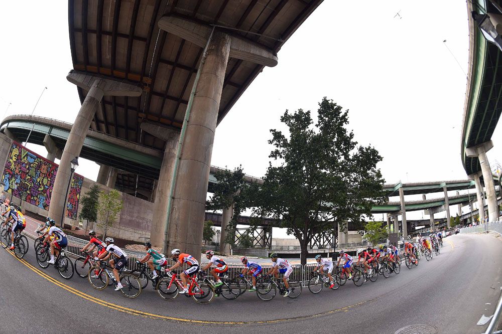 Elite men's road race