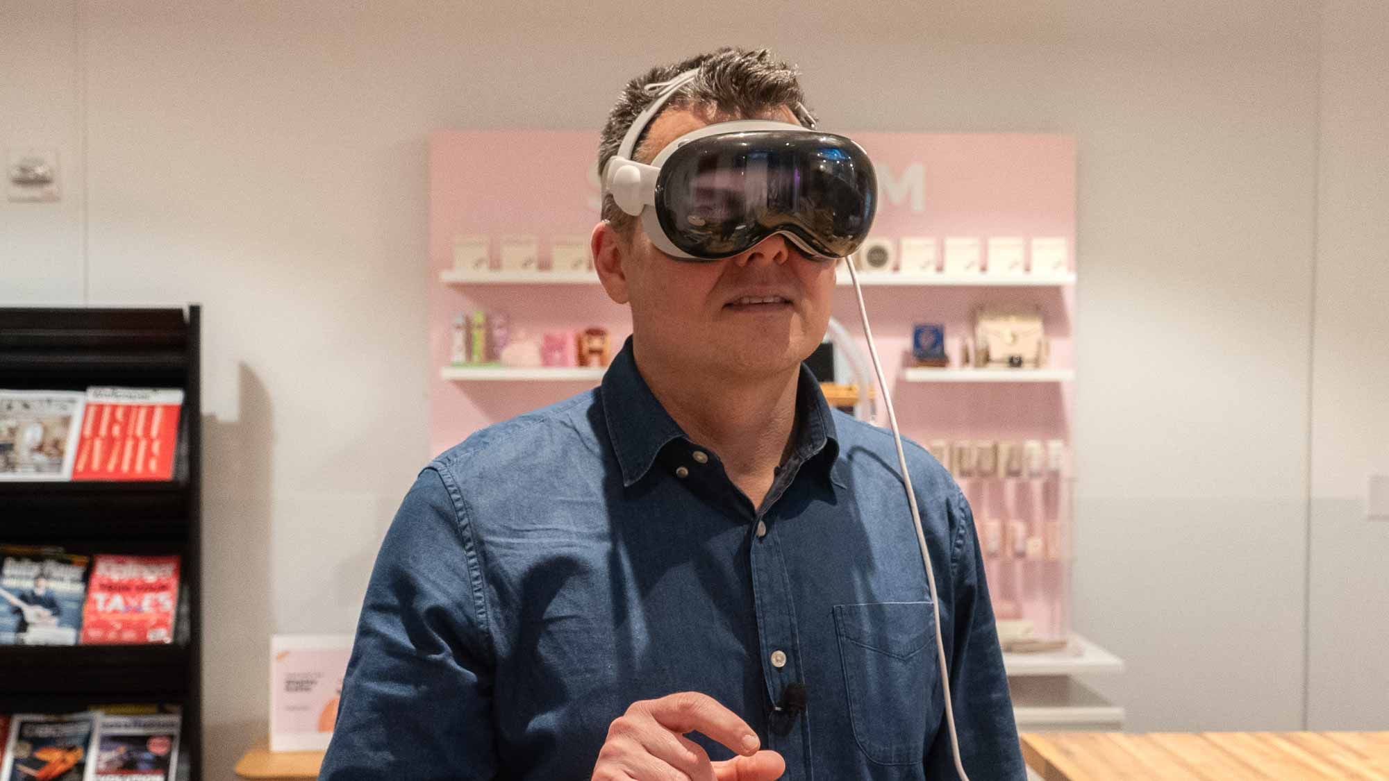 Apple Vision Pro با M5 Chip رونمایی شده – در اینجا همه به روزرسانی ها (و آنچه از دست رفته است)