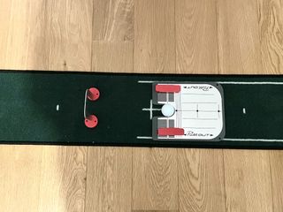 PuttOUT Mirror and gate set in practice