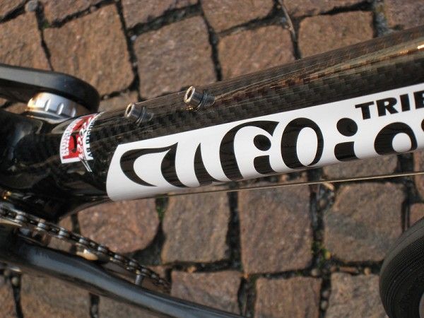 The Euro-inspired paint job leaves plenty of carbon fibre weave to see.