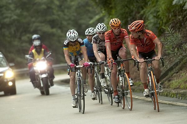 Fiver riders broke away early into the 194.6km stage from Danzhou to Dongfang.