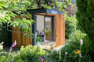 Modular garden office with wood cladding