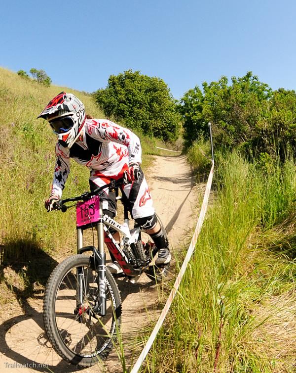 Tracy Mosley (Trek World Team) rides to third place
