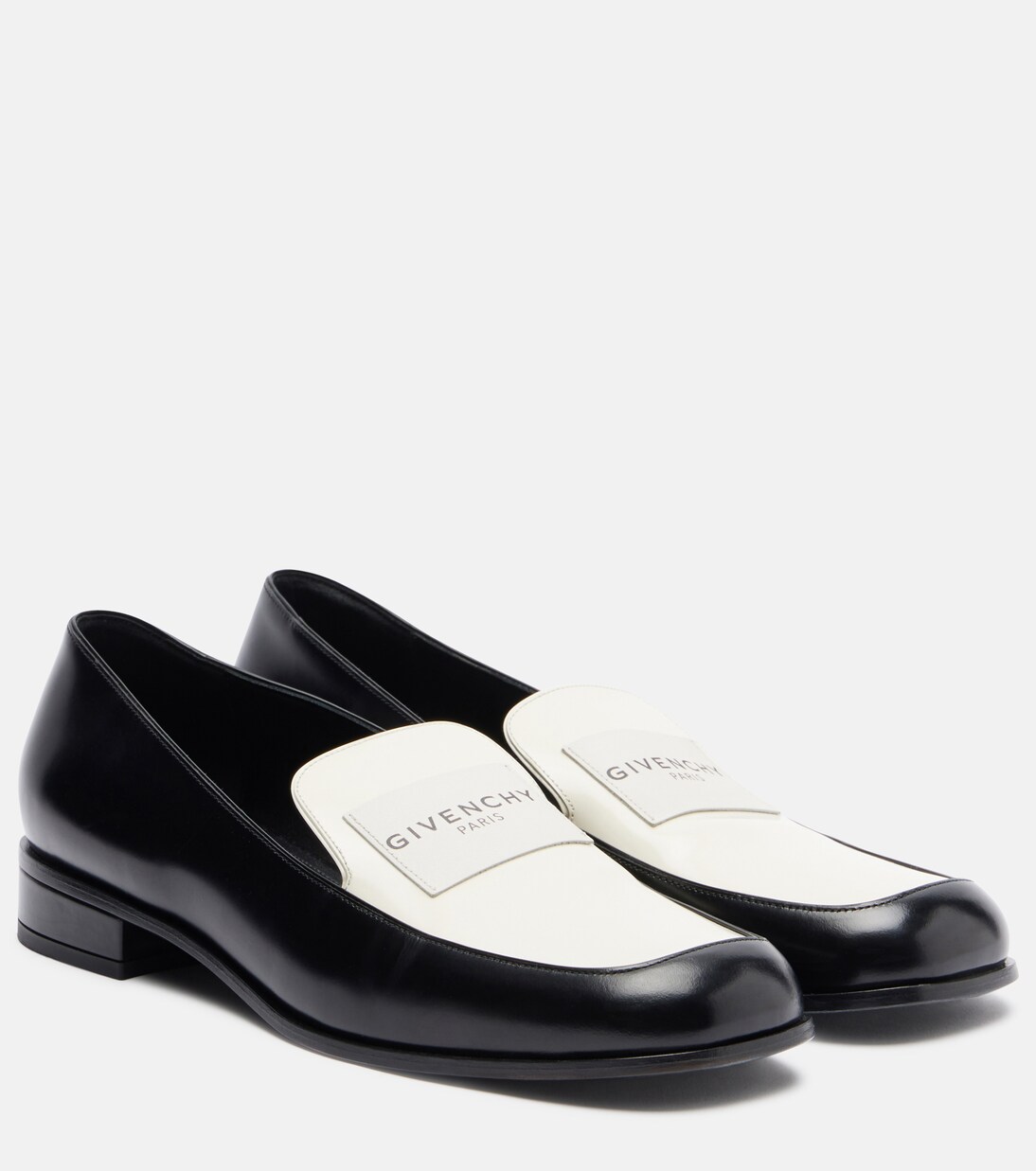 Label Leather Loafers in Black - Givenchy