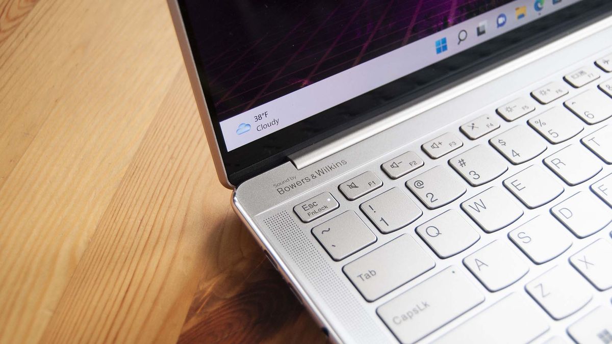 Lenovo Slim 9i 14 (Gen 7) review: Flexing on the high-end Ultrabook ...