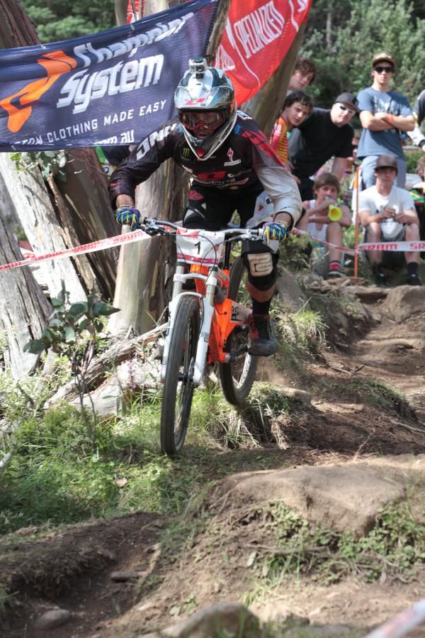 Rick Boyer (OGIO/GoPro/ODI/Orange/Pinstripe/SRAM) races to victory in the elite men's race.