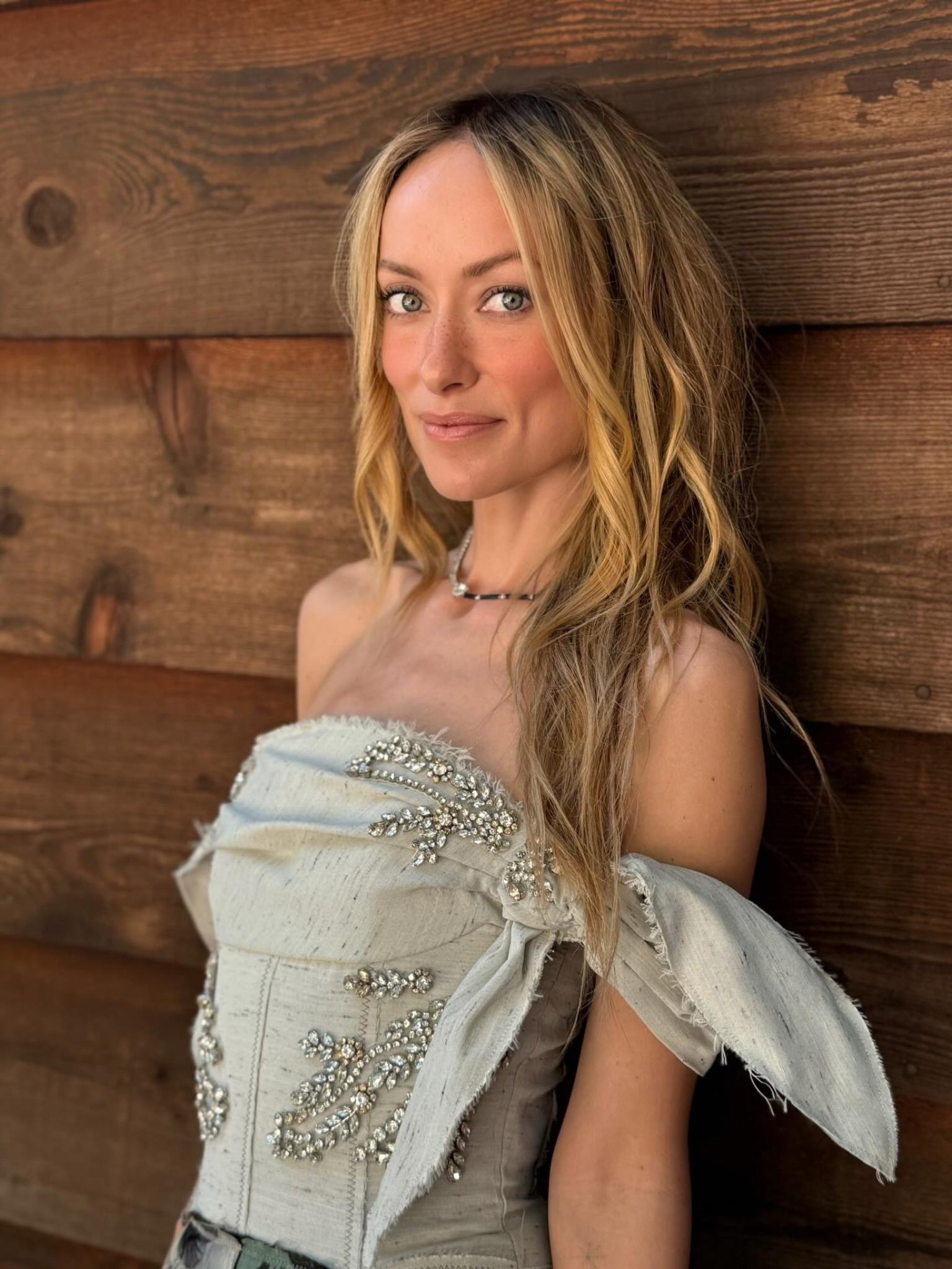 Olivia Wilde with wavy, blonde hair