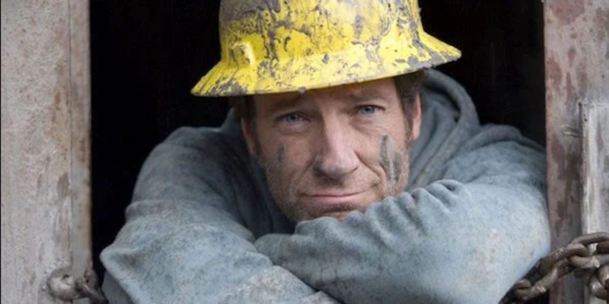 Mike Rowe Reveals Why Dirty Jobs Is Making A Comeback | Cinemablend