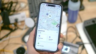 Nomad Tracking Card app with Find My support