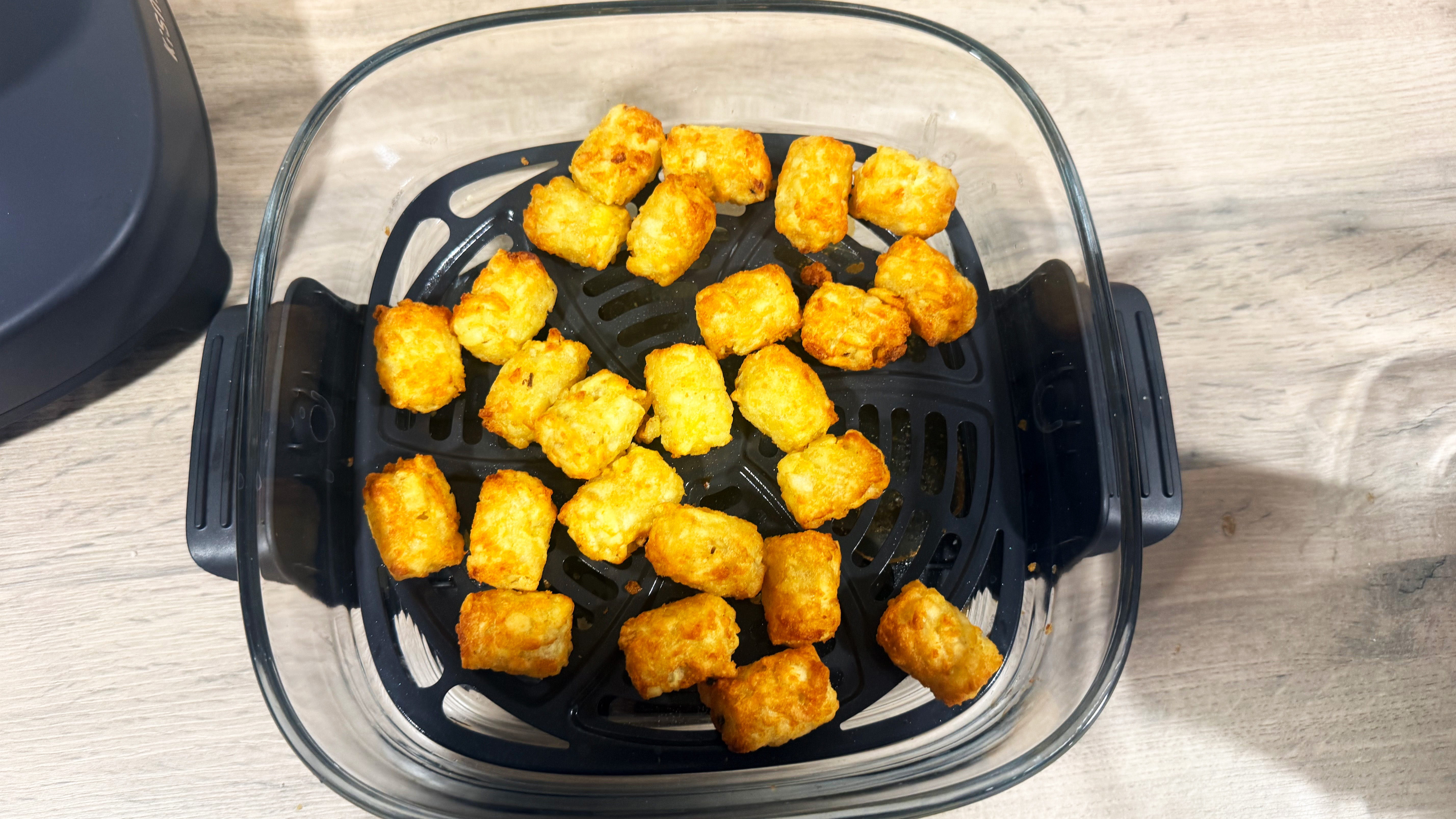 photograph of food cooked in the kismile roasti glass bowl air fryer