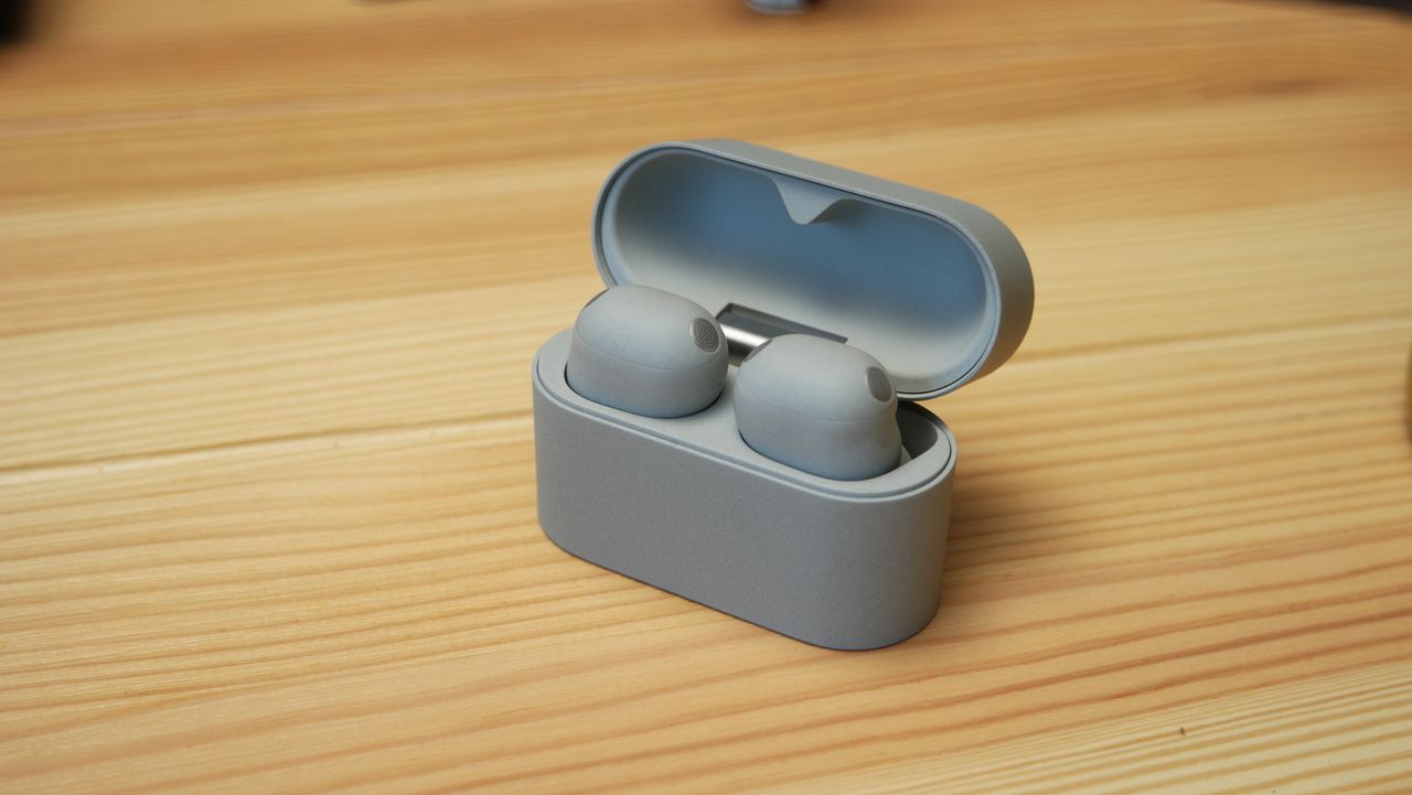 Sony WF-1000XM6 case open, displaying earbuds inside
