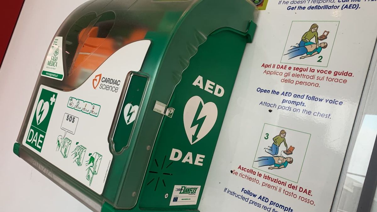 A wall mounted automated external defibrillator