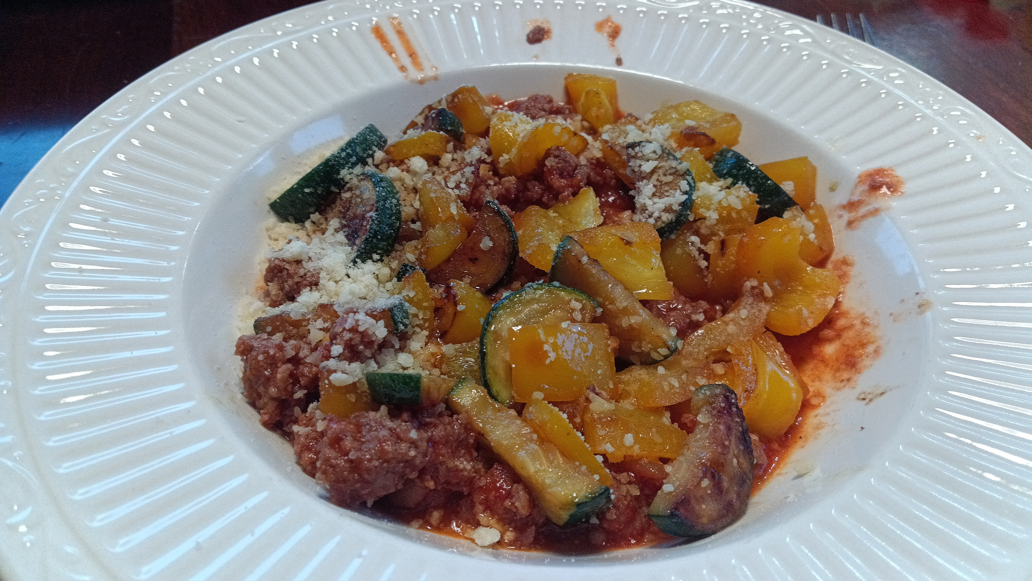 Camera samples from a Bigme HiBreak Pro E Ink smartphone showing spaghetti in a bowl