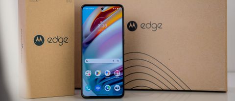 Motorola Edge (2022) with its eco-friendly box