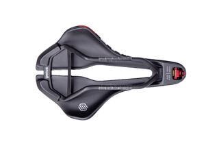 Detail of the Torsion Bar technology on the Ere Research Genus Pro CC road bike saddle