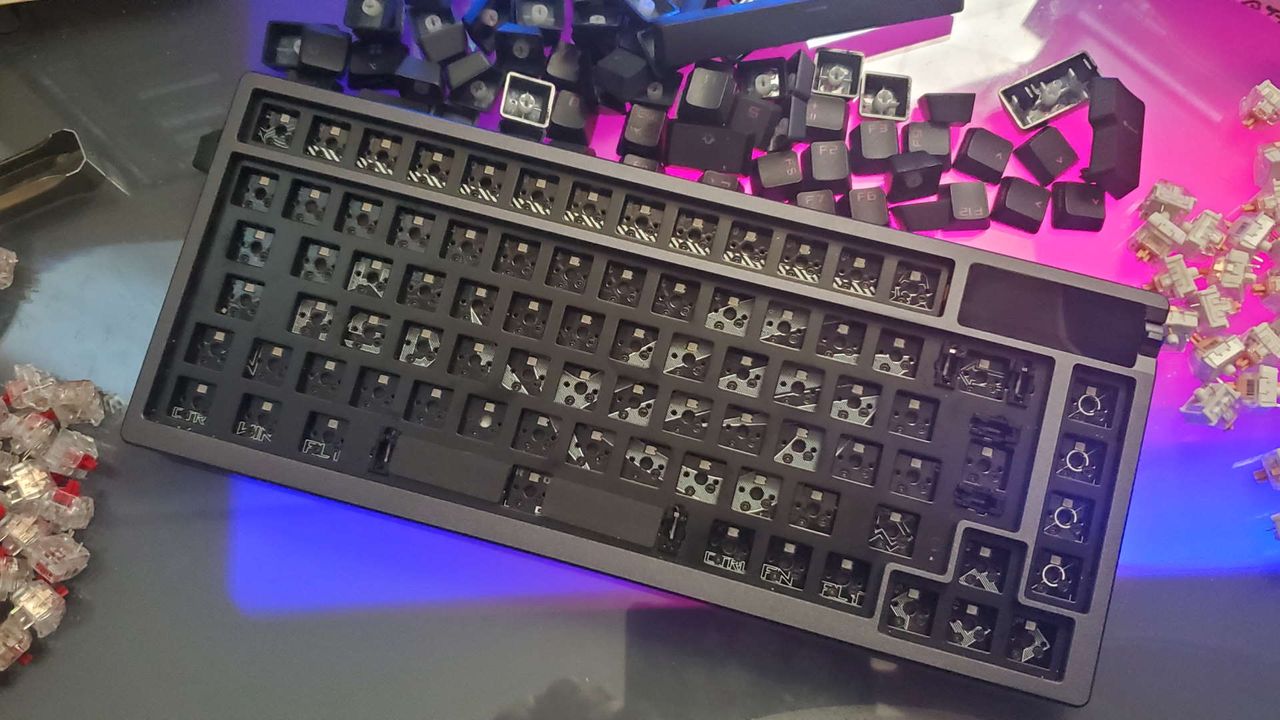 Asus ROG Azoth gaming keyboard