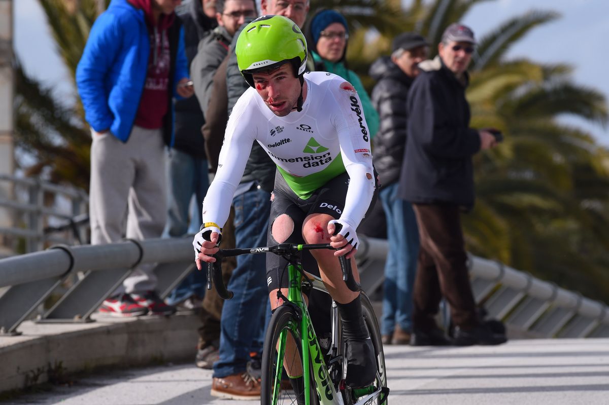 Mark Cavendish (Dimension Data) bloodied in a crash in Tirreno-Adriatico