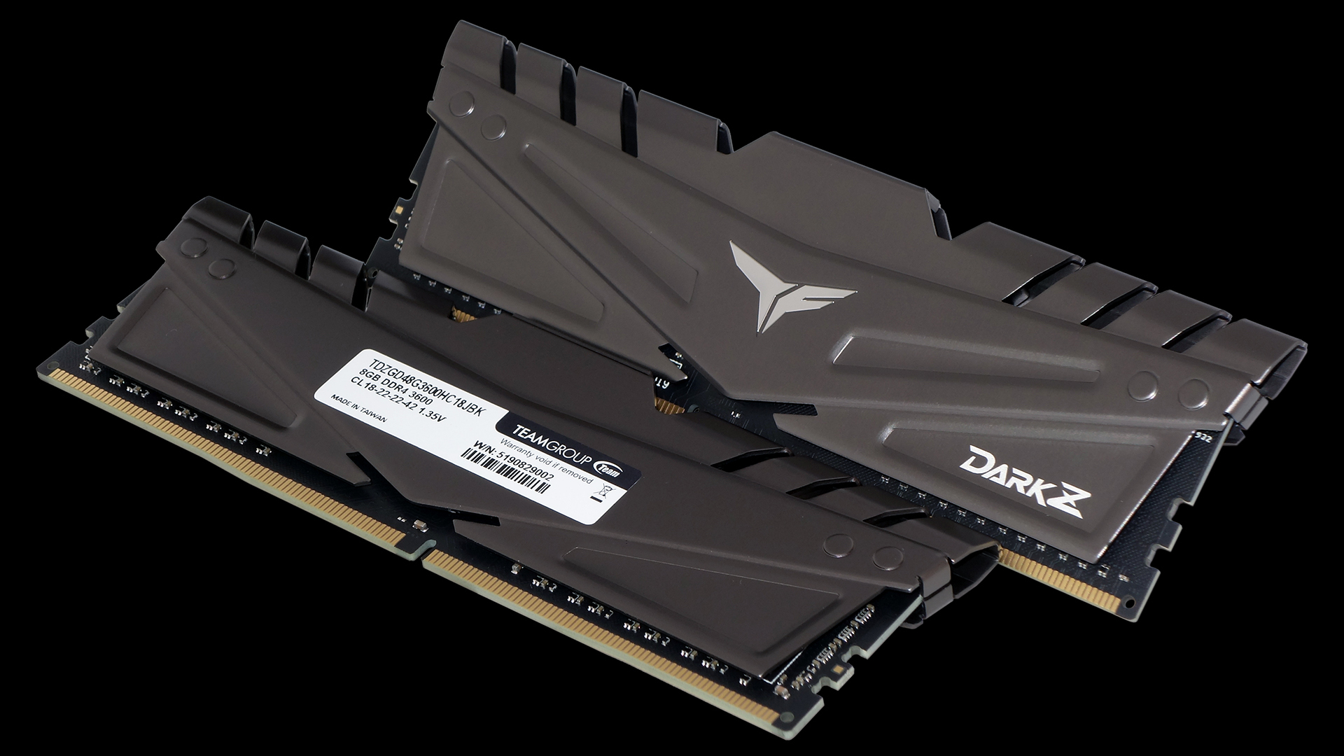 T Force Dark Z 16gb Ddr4 3600 Review Fast Cheap And Stable Tom S Hardware