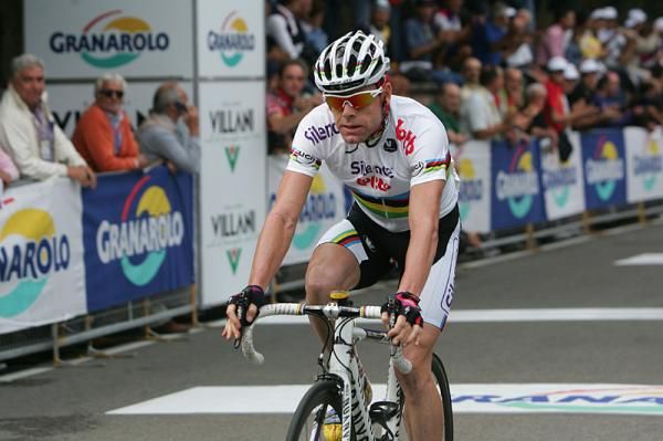 World Champion Cadel Evans (Silence-Lotto) finishes the Giro dell'Emilia fourth