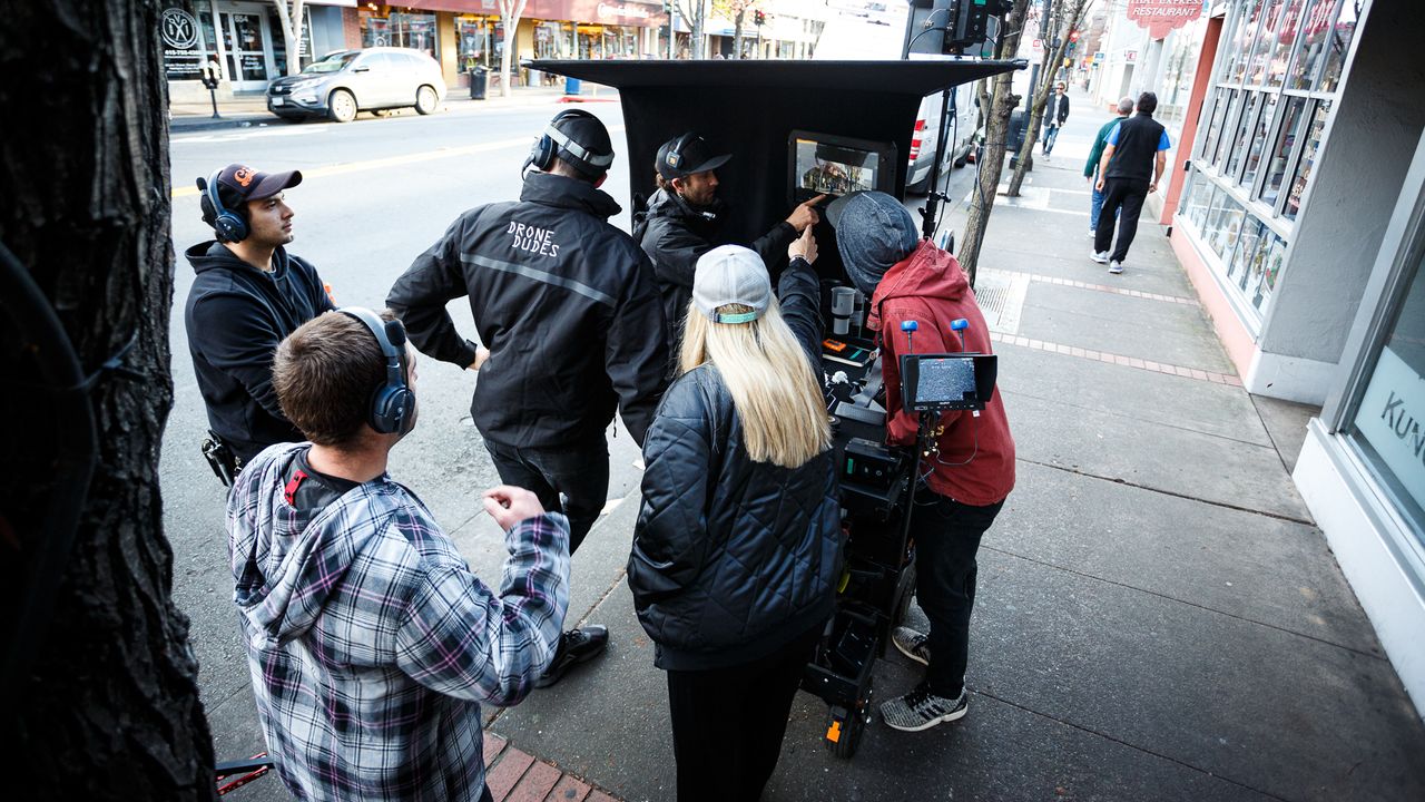 Behind the scenes of Deadly Illusions.