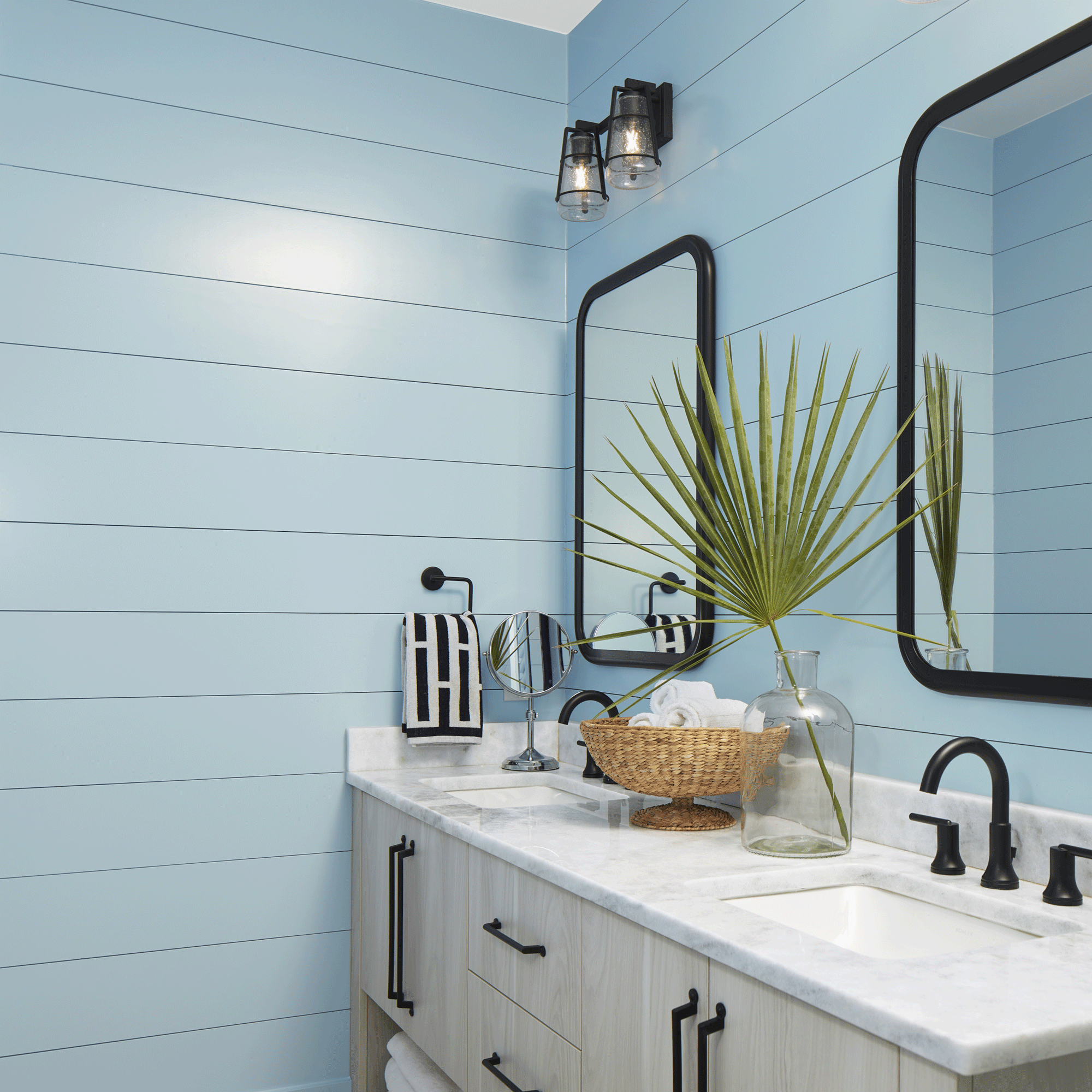 The best colour to paint a bathroom, according to experts | Ideal Home