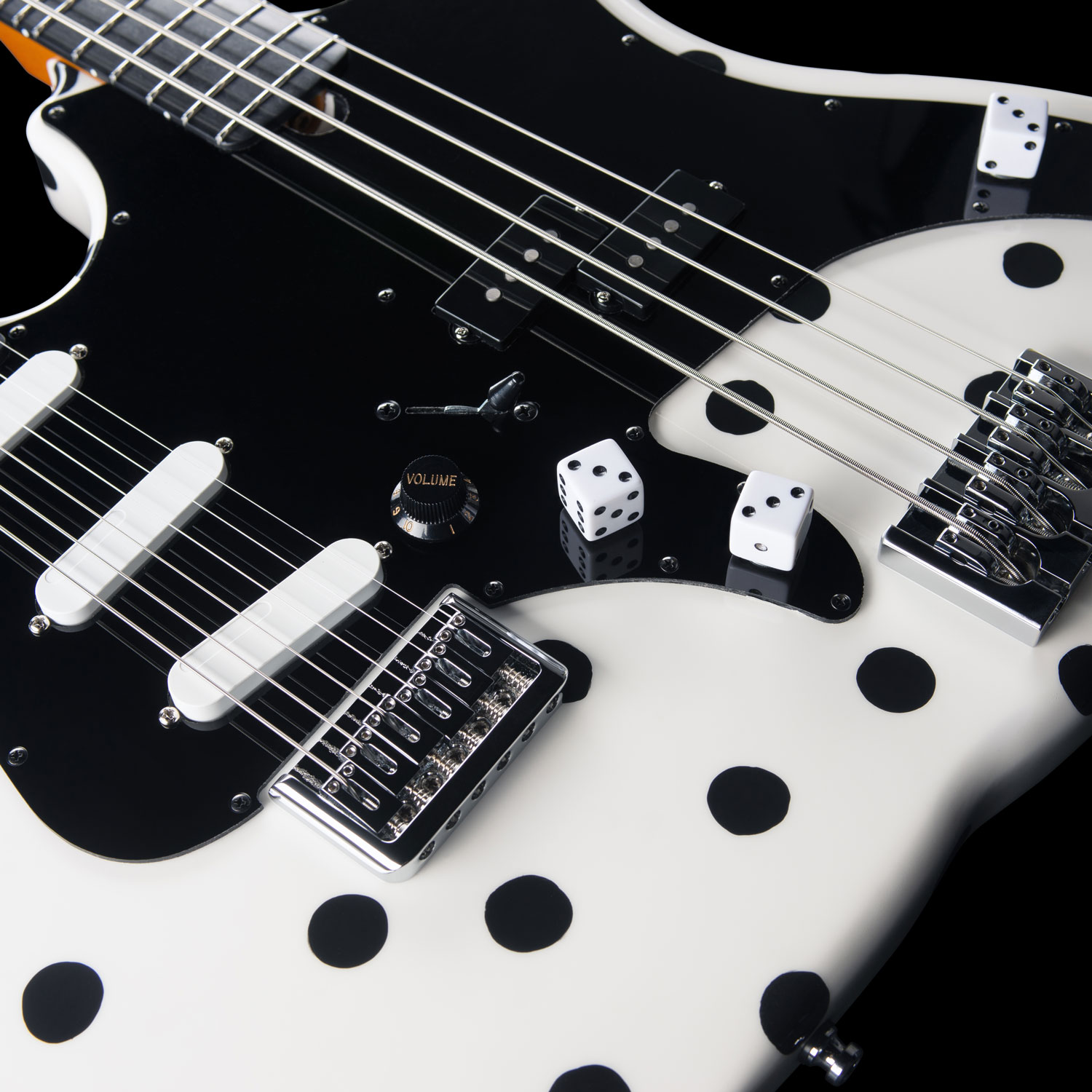 Godin's custome guitar for Angine de Poitrine
