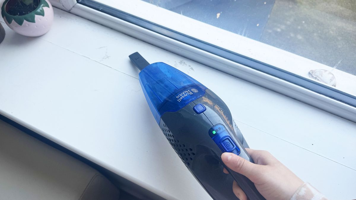 Windowsill vacuuming