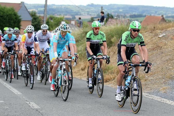 Belkin heads up the peloton