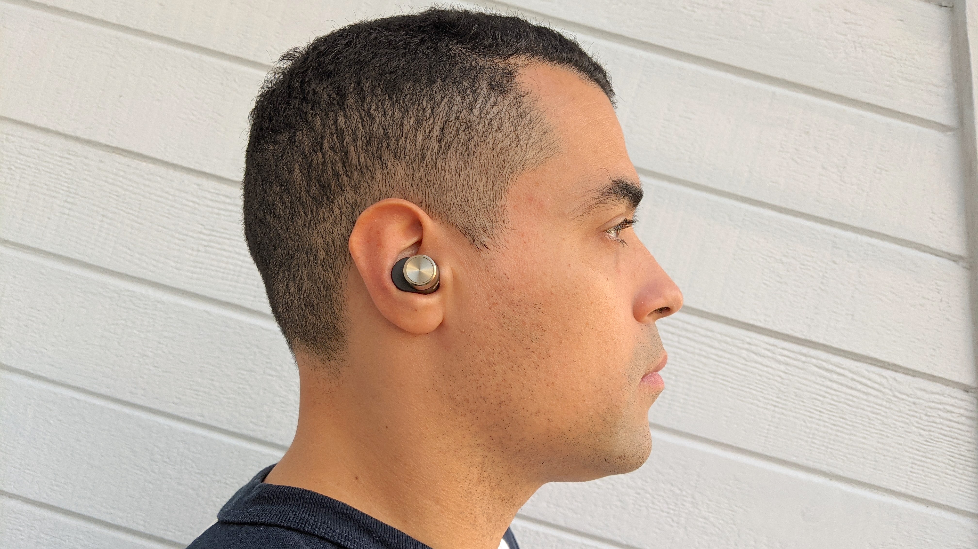 Bowers & Wilkins PI7 vs. Bose QuietComfort Earbuds